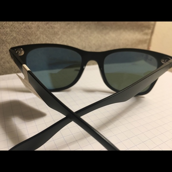 Ray-ban sunglasses SOLD 🥺 - Picture 3 of 5
